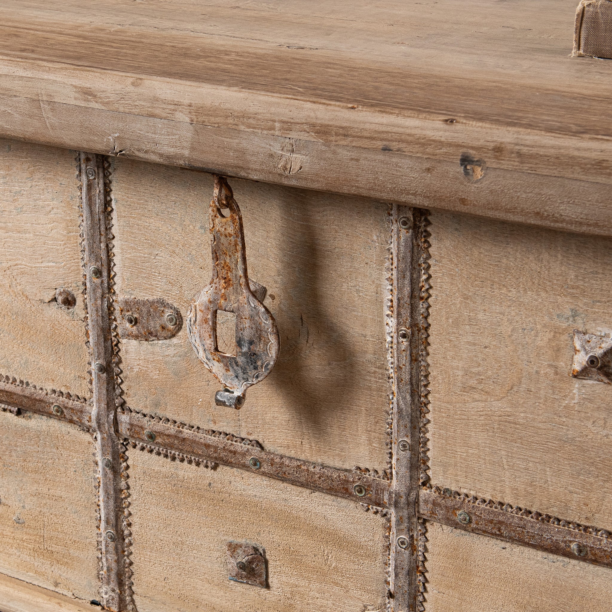 Alta Trunk Coffee Table