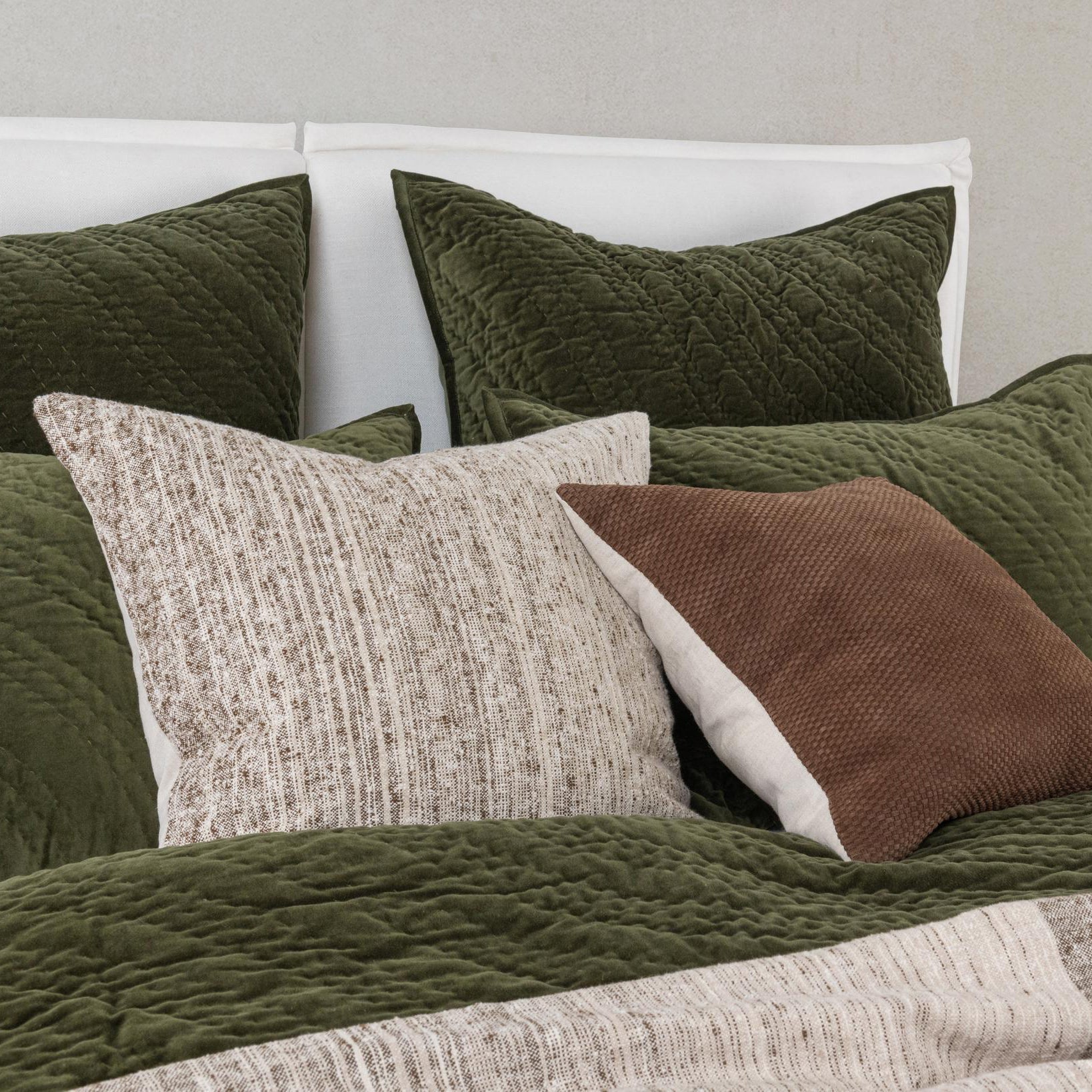 Elms Velvet Quilt Collection - Loden Green