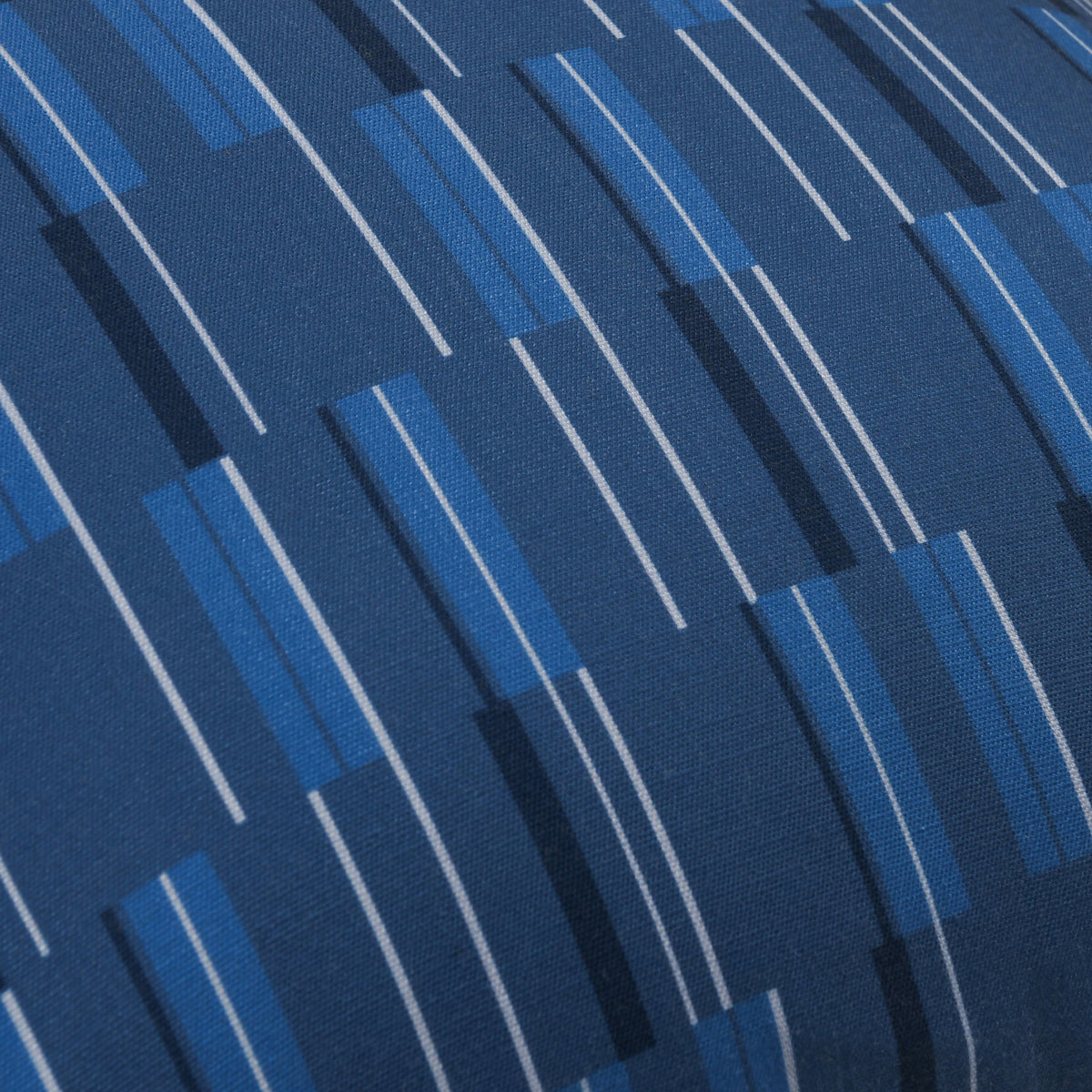 Indoor/Outdoor Nantucket 22x22 - Blue